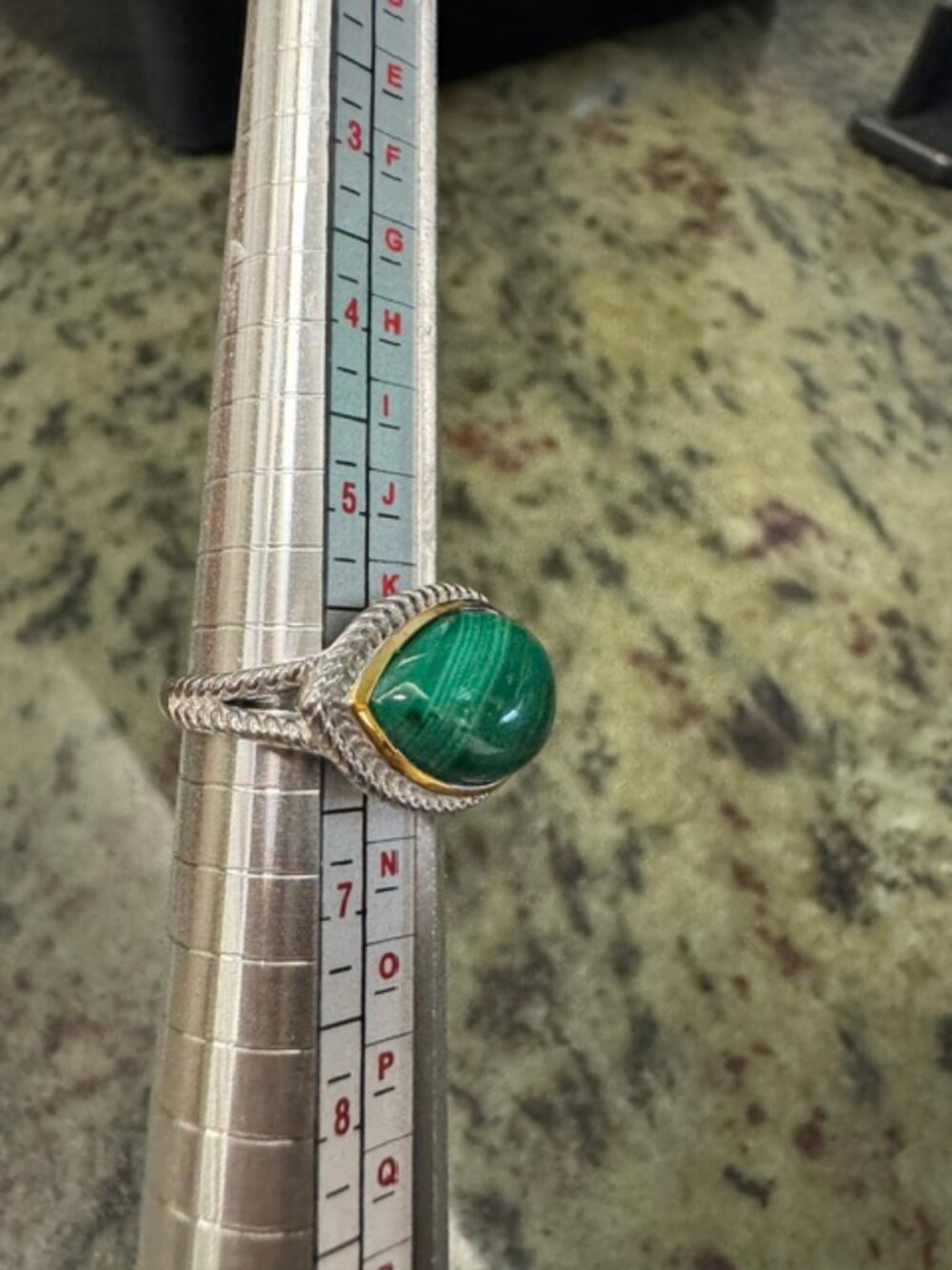 Genuine 15.64 GTW Malachite Stone & 925 Sterling Silver Teardrop Ring Size 6 NWT